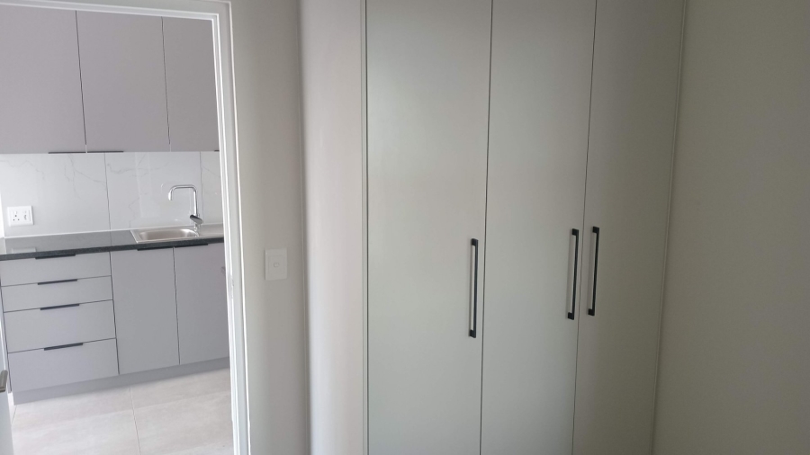 2 Bedroom Property for Sale in Table View Western Cape